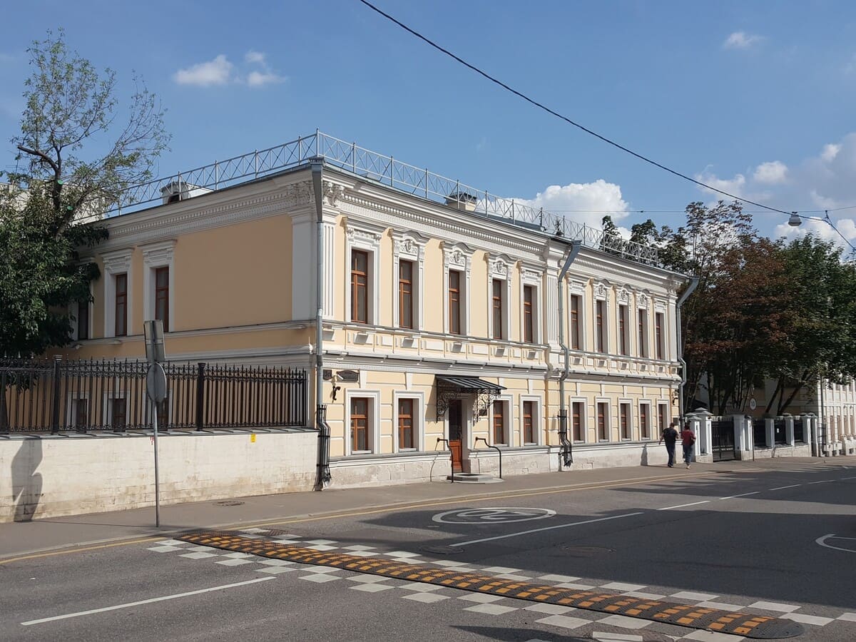 Офисы от 950 до 1100 кв.м. в аренду и продажу в Москве и Московской области